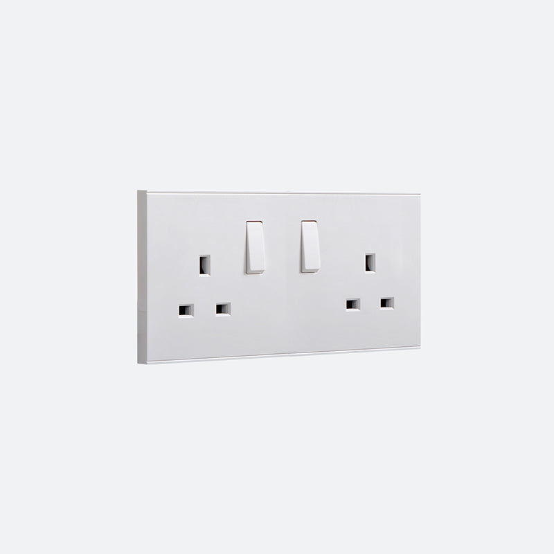 E62B Double British Socket